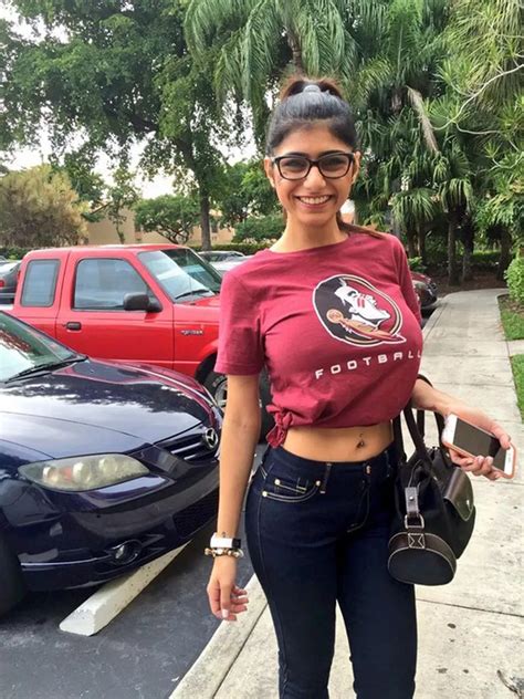 mia khalifa sexy com|Mia Khalifa Porn Videos 